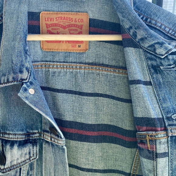 Levi’s trucker jacket - Picture 3 of 3